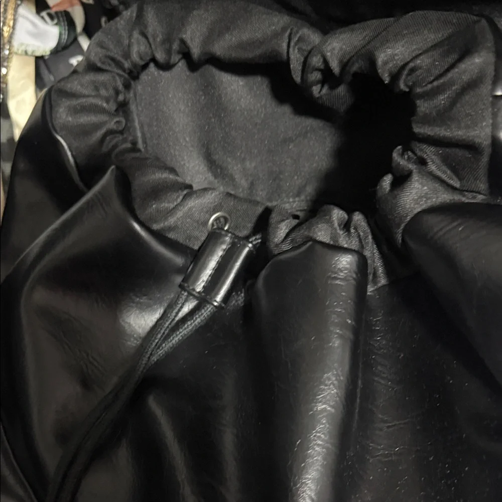 Universal Thread Black‎ Backpack - Picture 3 of 5